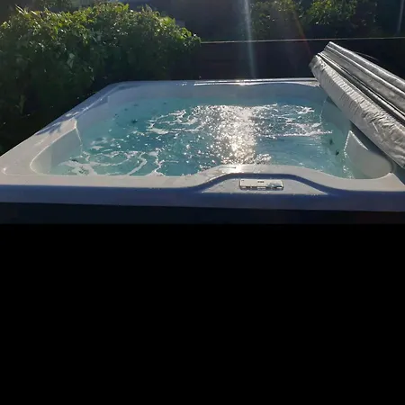 Dream House With Hot Tub And Sauna 2 Bedrooms * Vantaa